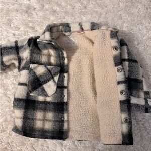 Zara winter jacket
18-24months cm92